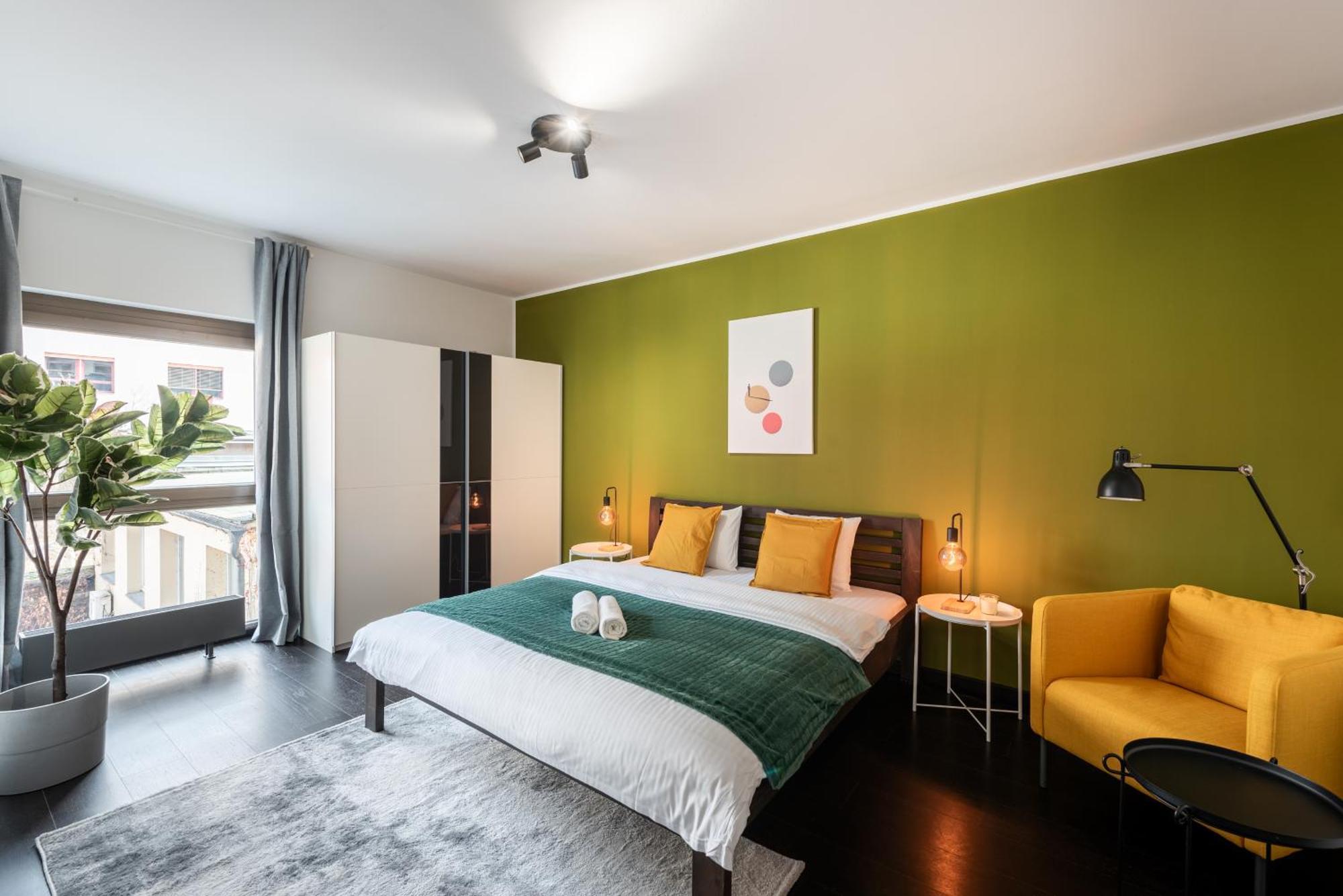 Spacious Apartments Near Karlin Square Praha Bagian luar foto