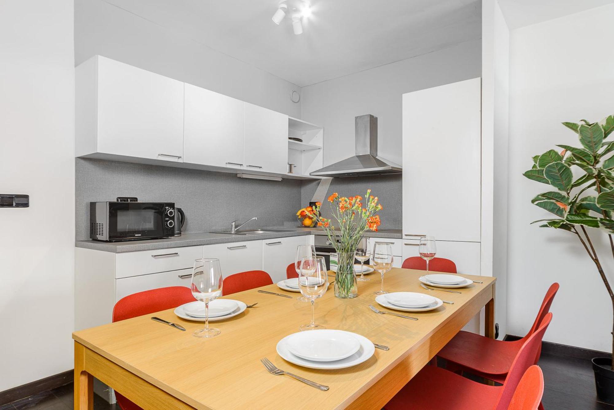Spacious Apartments Near Karlin Square Praha Bagian luar foto