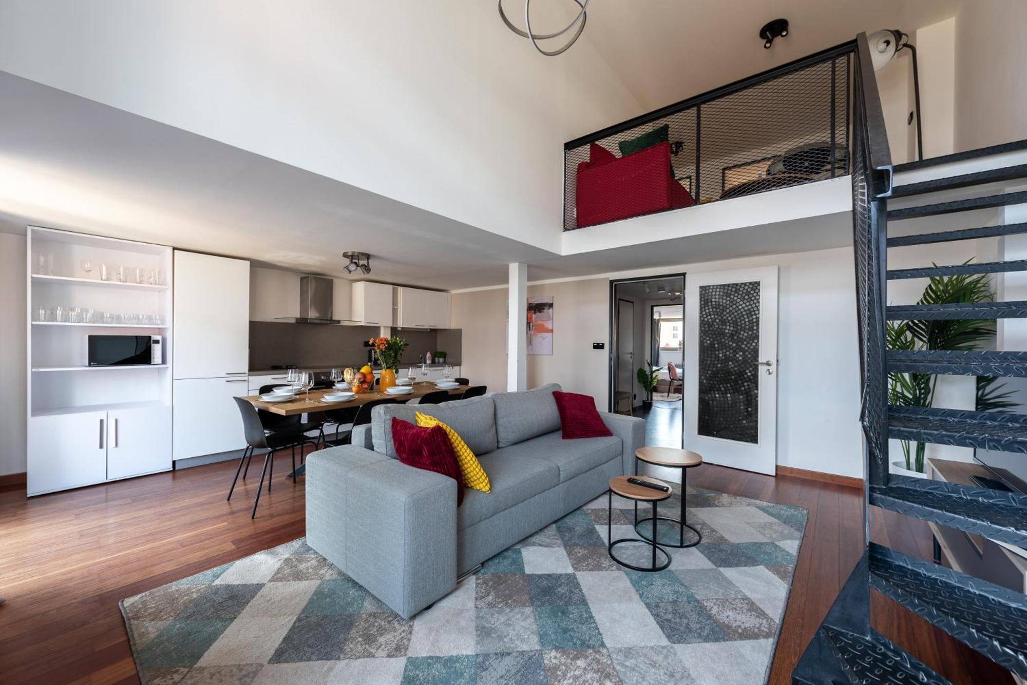Spacious Apartments Near Karlin Square Praha Bagian luar foto