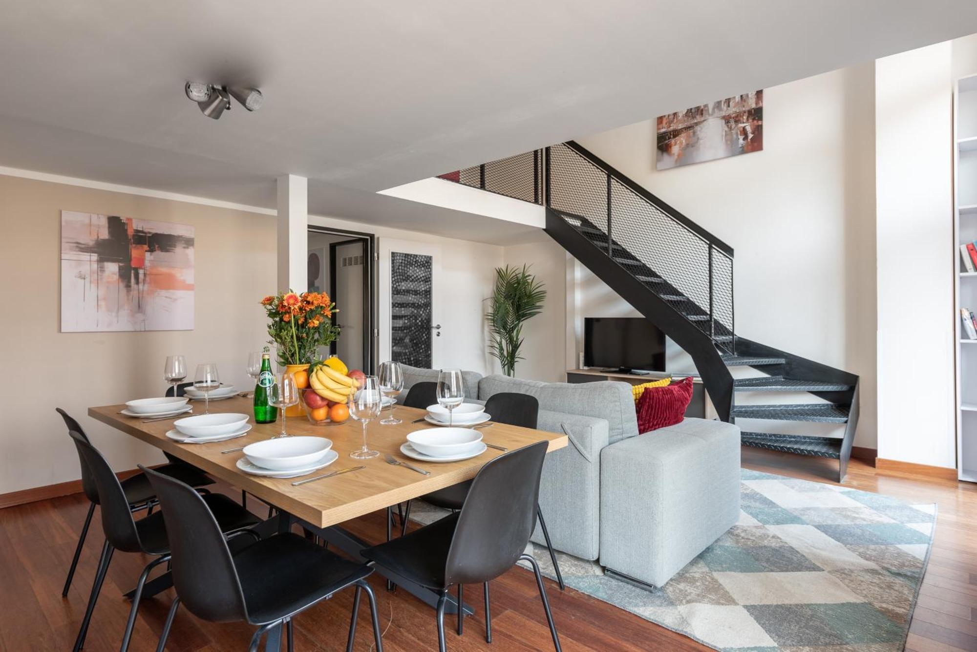 Spacious Apartments Near Karlin Square Praha Bagian luar foto